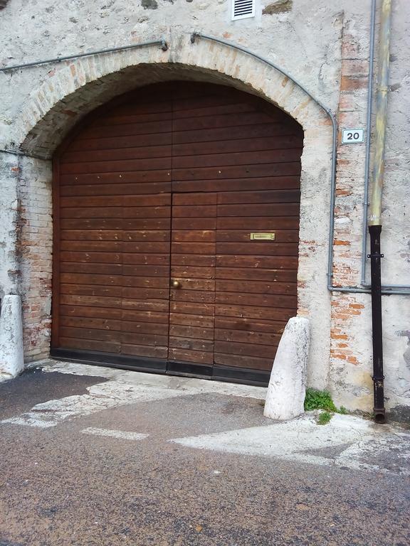 Appartamento Balkissa San Felice del Benaco Bagian luar foto